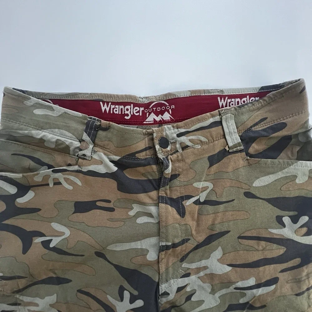Wrangler Outdoor Camo Hiking Pants Mens 36x30 Tag 34x26 Measured Zip Pockets
